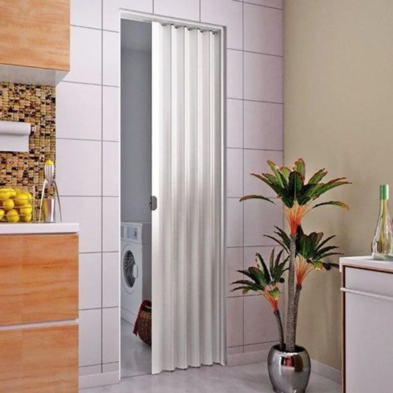 Porta Sanfonada de PVC Plasbil de 80 Centímetros, Branca