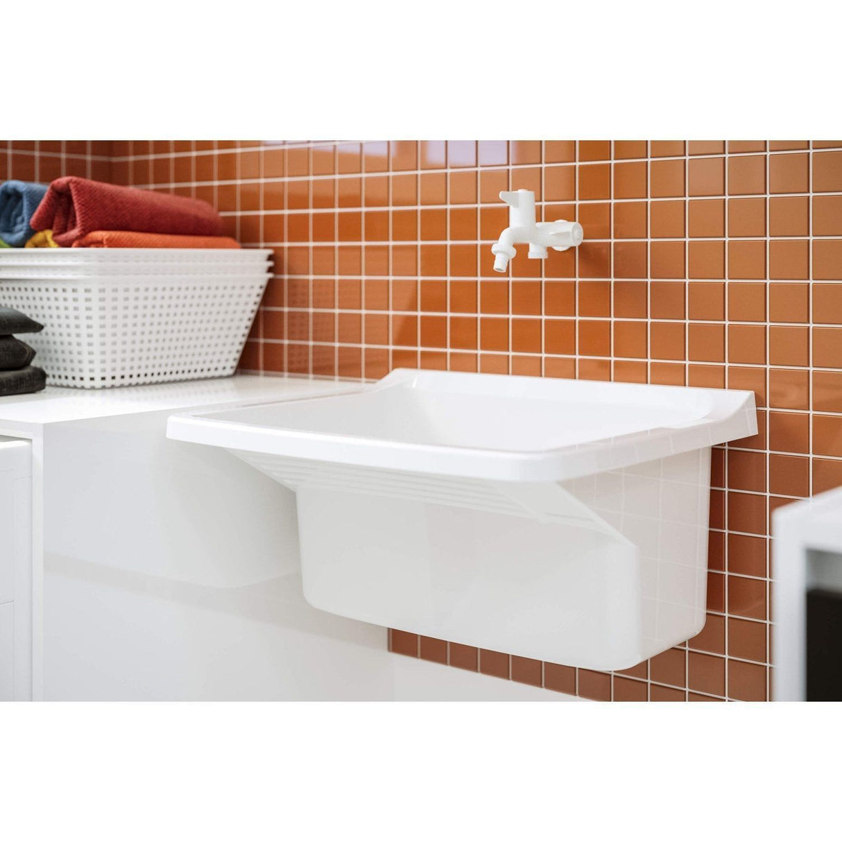 Tanque Astra Branco, 47 x 43 x 27 Centímetros, 22 Litros