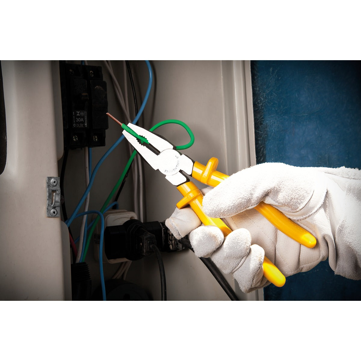 ALICATE UNIVERSAL 8 TRAMONTINA ISOL 1000V CBO AMARELO