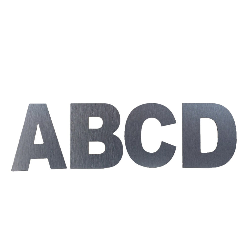 Letra adesiva em ACM para identificação