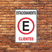 Placa de poliestireno 20x30 estacionamento clientes